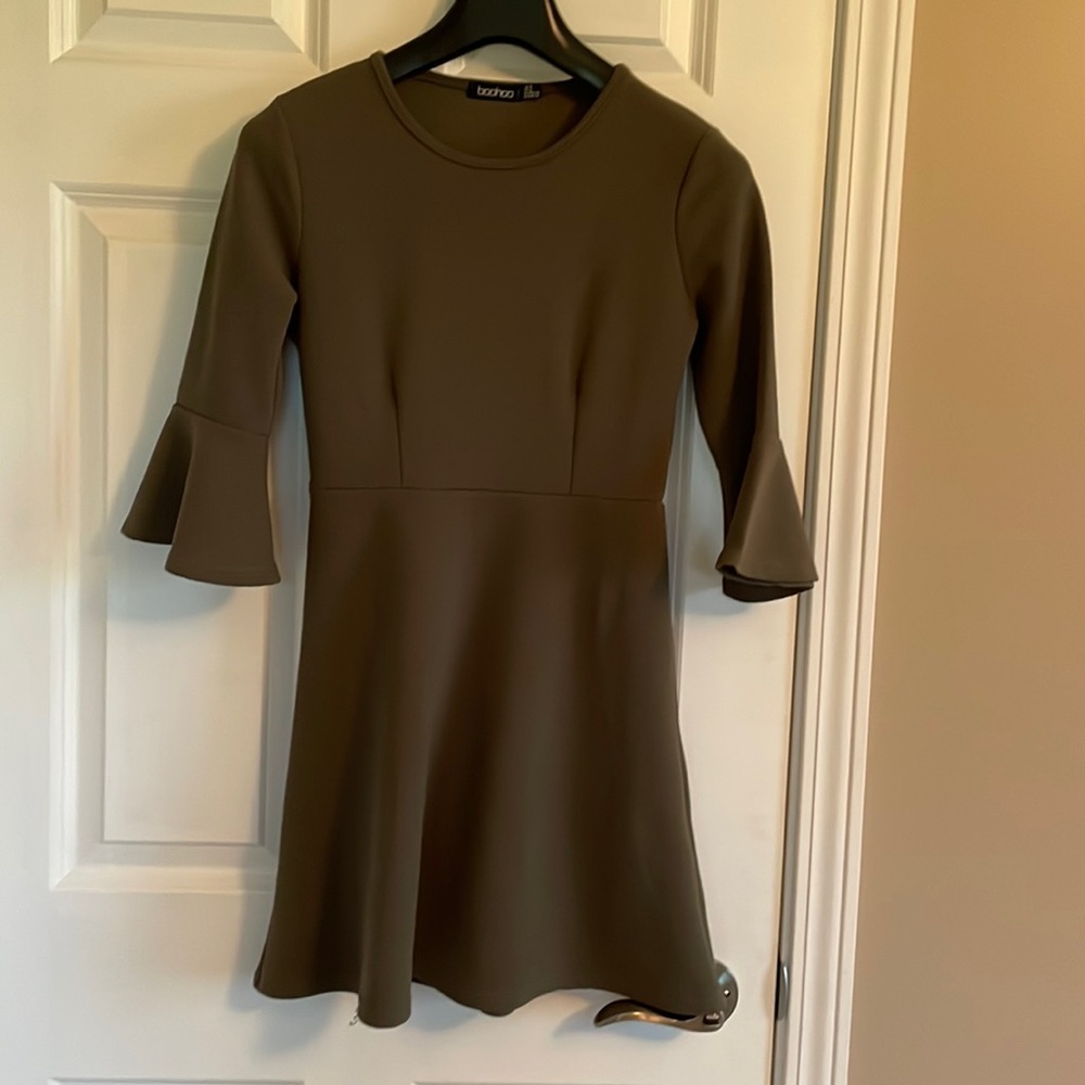Boohoo ash-green dress